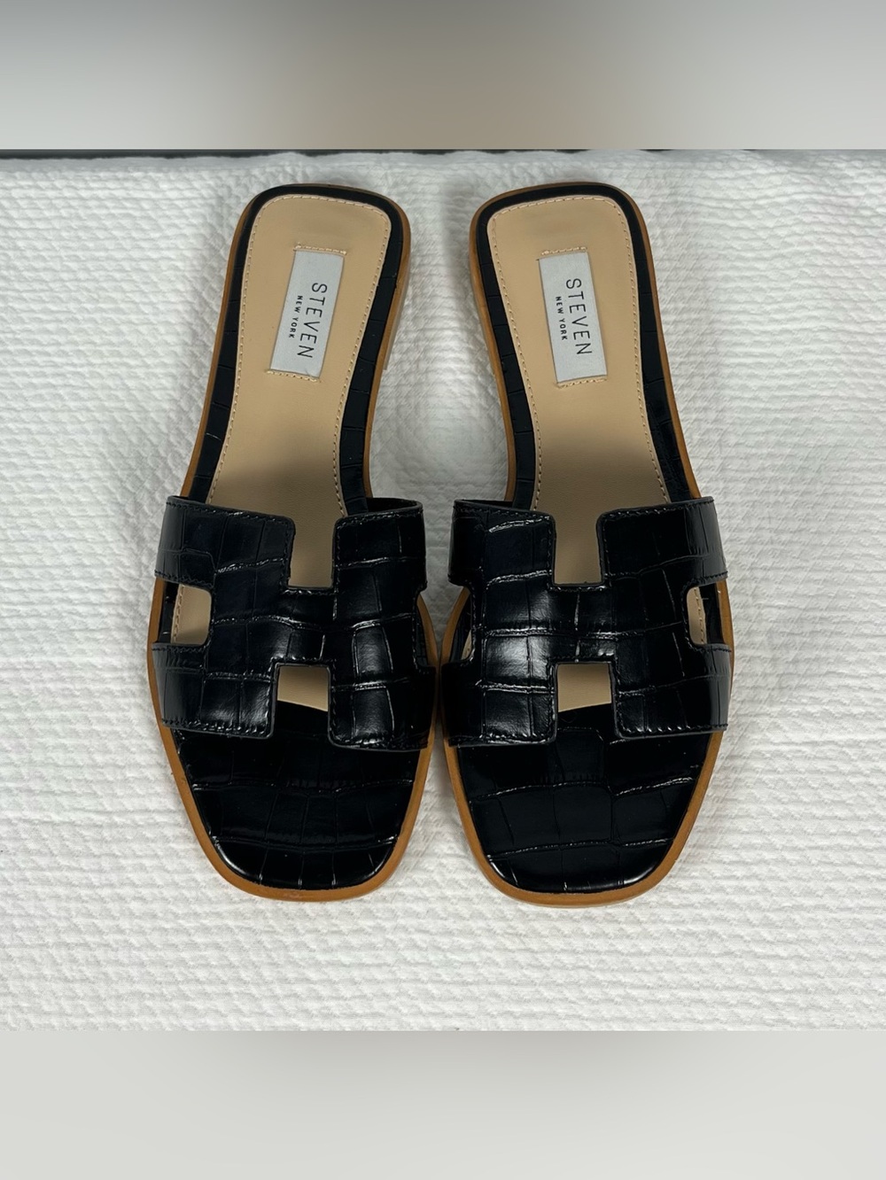 Steve New York Black Croc-Embossed Slide Sandals Size 6.5 New